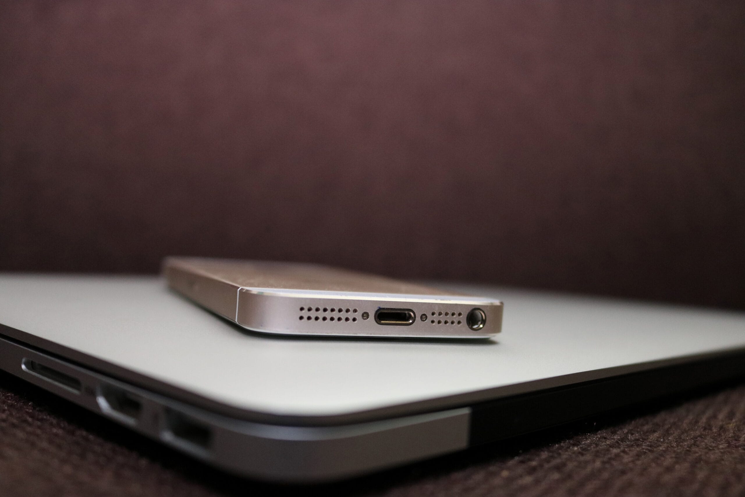 Digital Sunset - apagar pantallas 60 minutos antes de dormir para proteger la melatonina